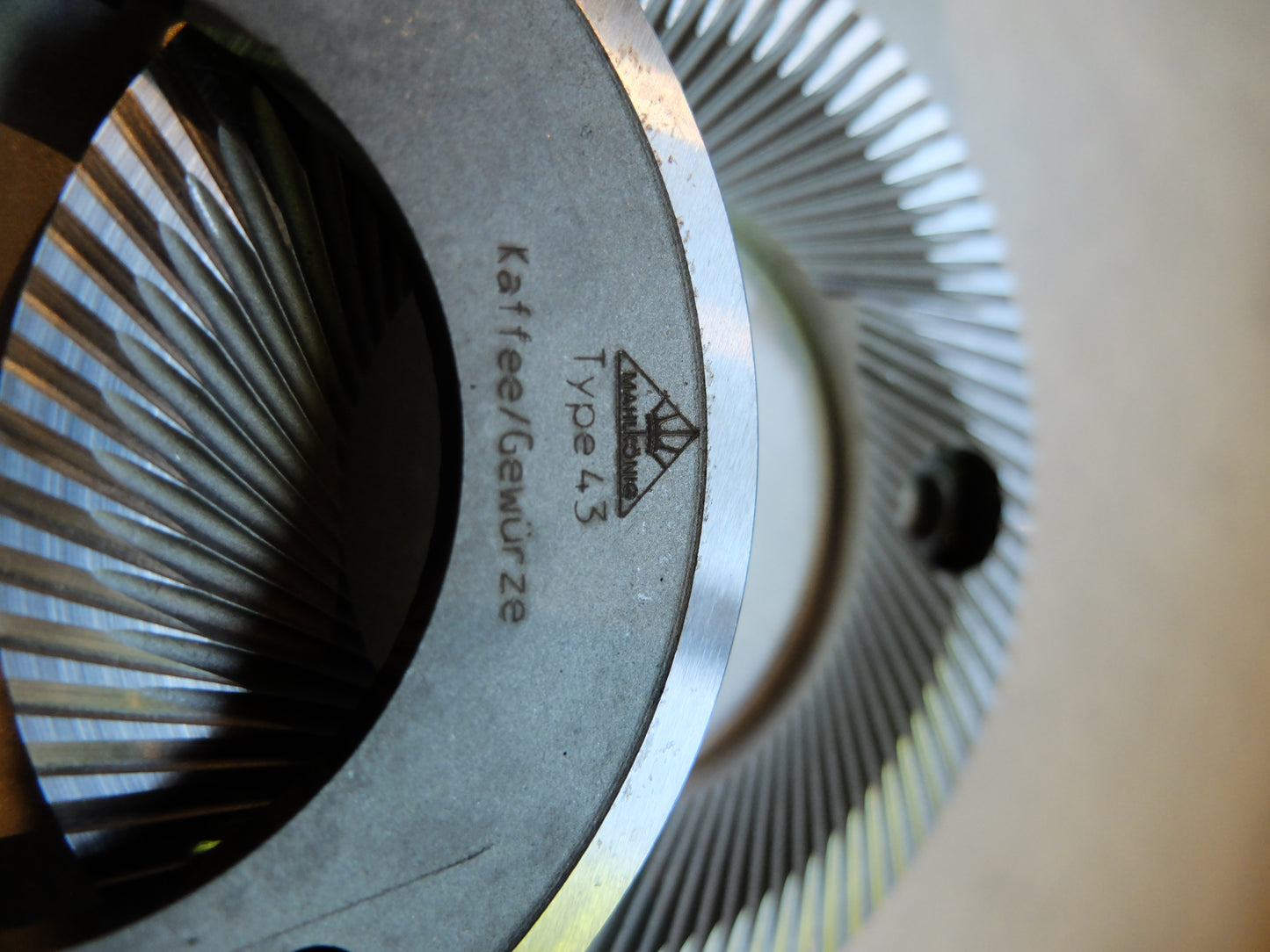 Mahlkönig EK43 Premium Cast Steel Burrs 98mm Standard - Seasoned